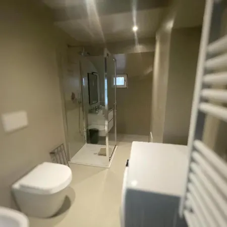 B Moderno Nel Centro Storico * Gênes